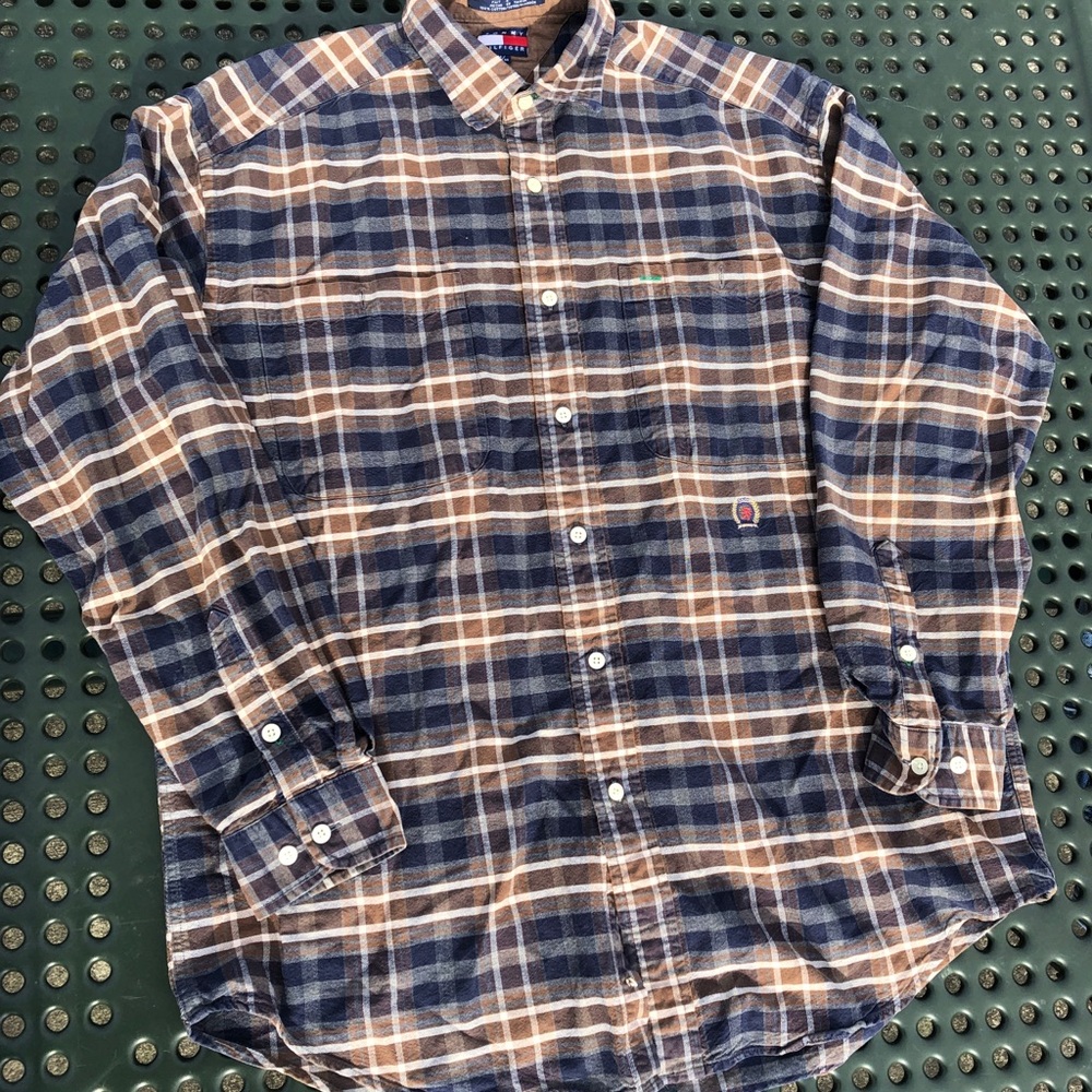 Vintage Tommy Hilfiger shirt